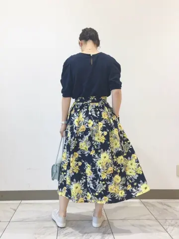 組曲 スタッフ コーディネート画像