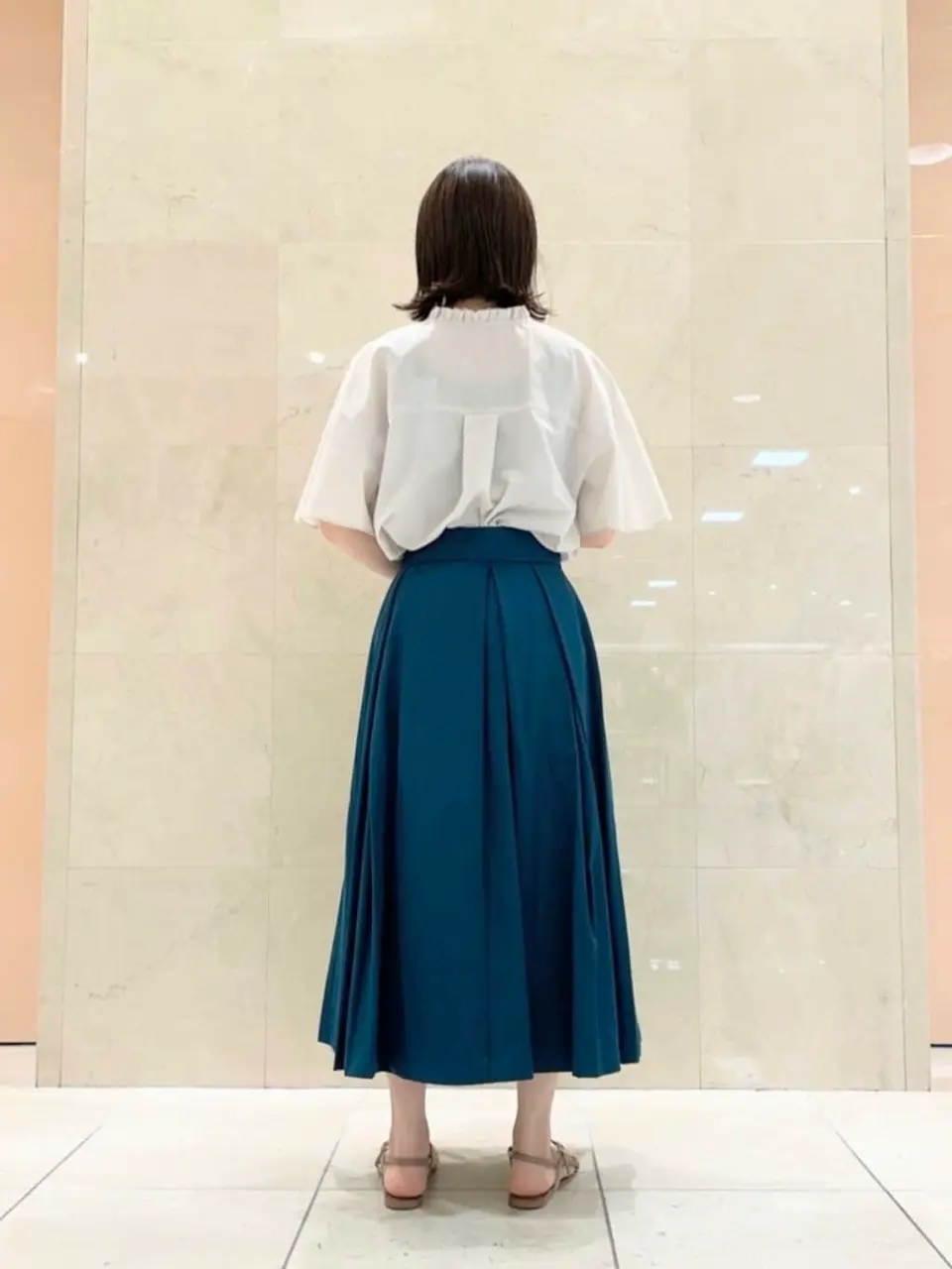 組曲 井上 コーディネート画像