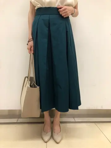 組曲 スタッフ コーディネート画像