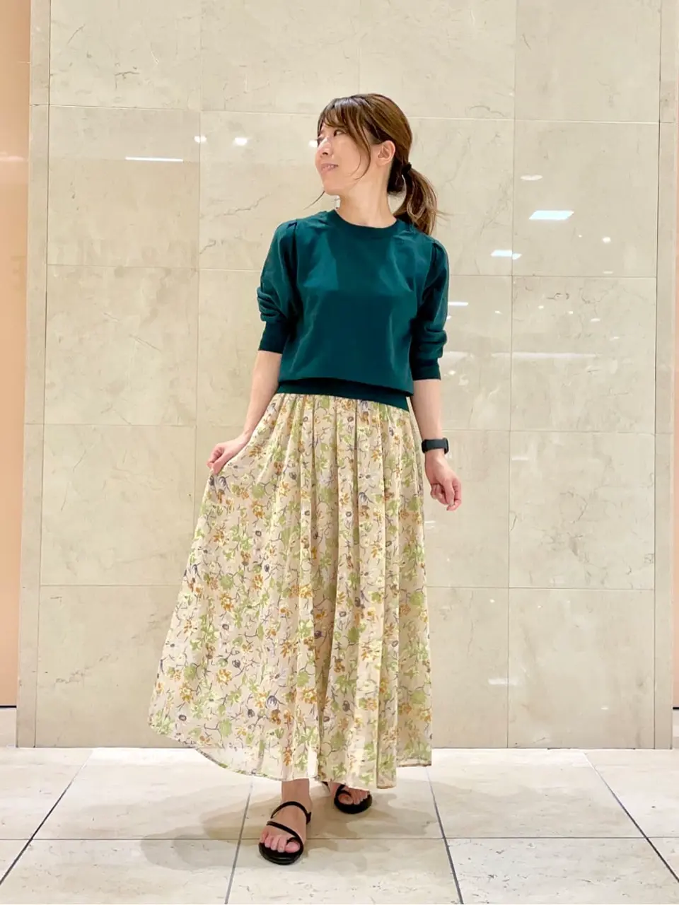 組曲 井上 コーディネート画像