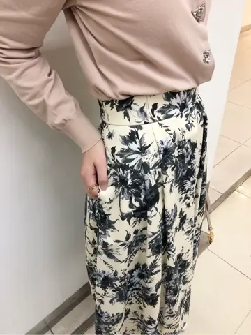 組曲 スタッフ コーディネート画像