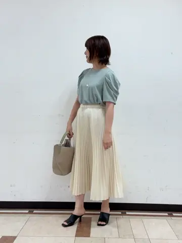 組曲 宮本 コーディネート画像