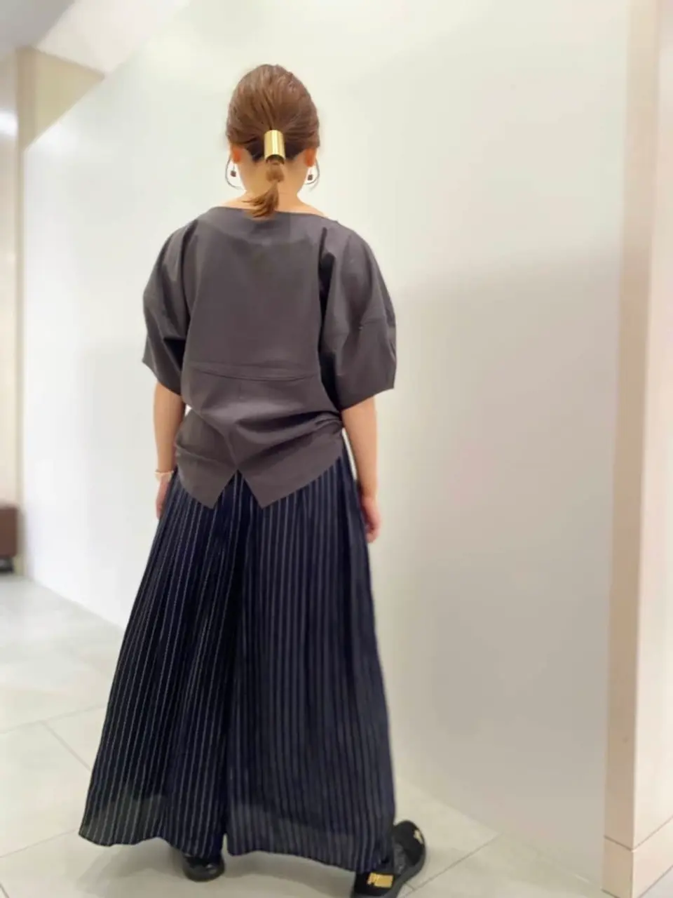 組曲 小林 コーディネート画像