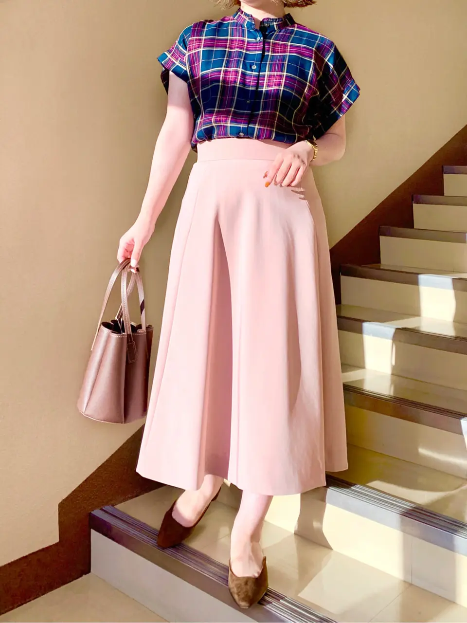 組曲 石井 コーディネート画像