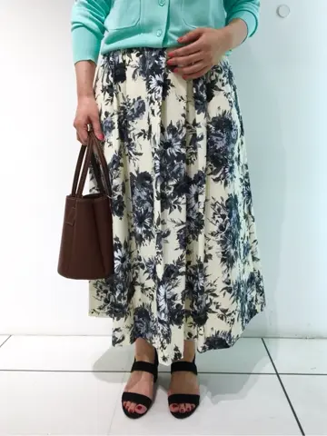 組曲 スタッフ コーディネート画像