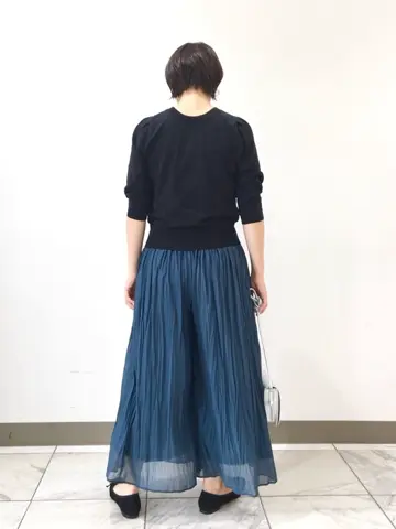 組曲 スタッフ コーディネート画像