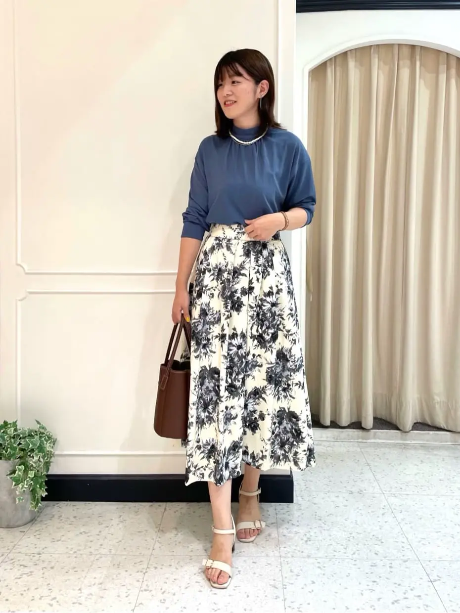 組曲 スタッフ コーディネート画像