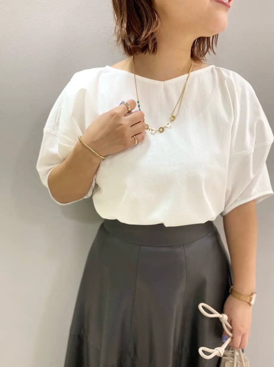 組曲 KATO コーディネート画像