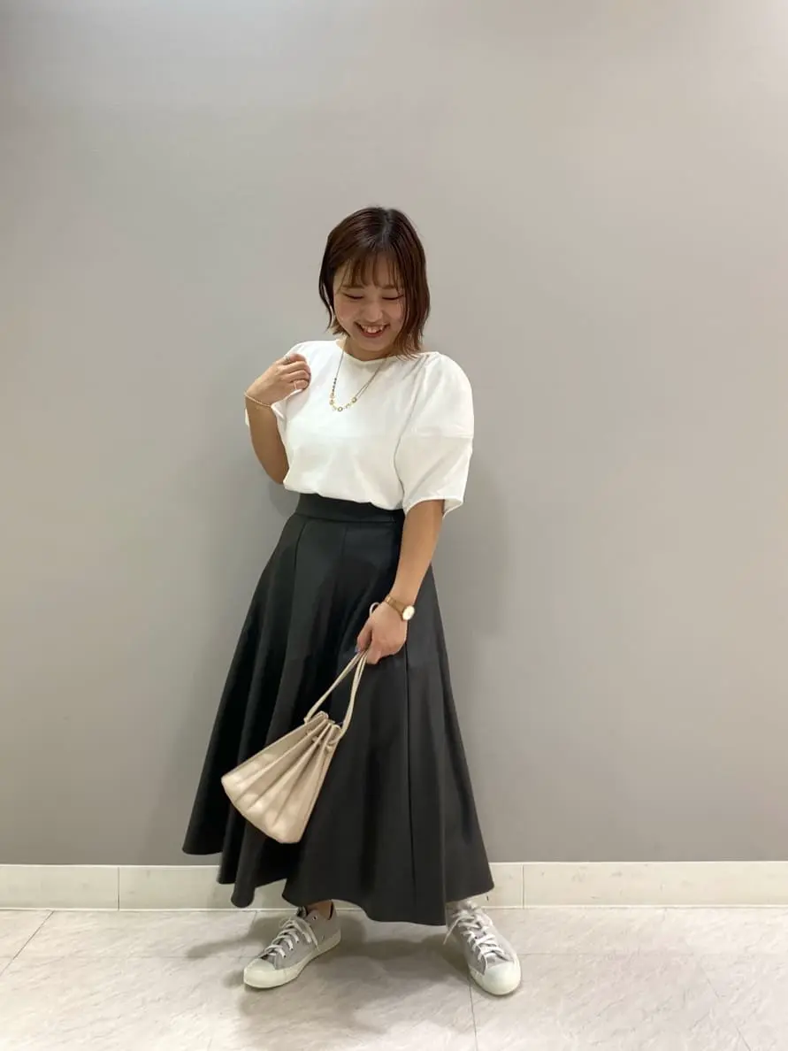 組曲 KATO コーディネート画像