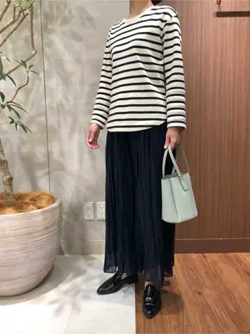 組曲 スタッフ コーディネート画像