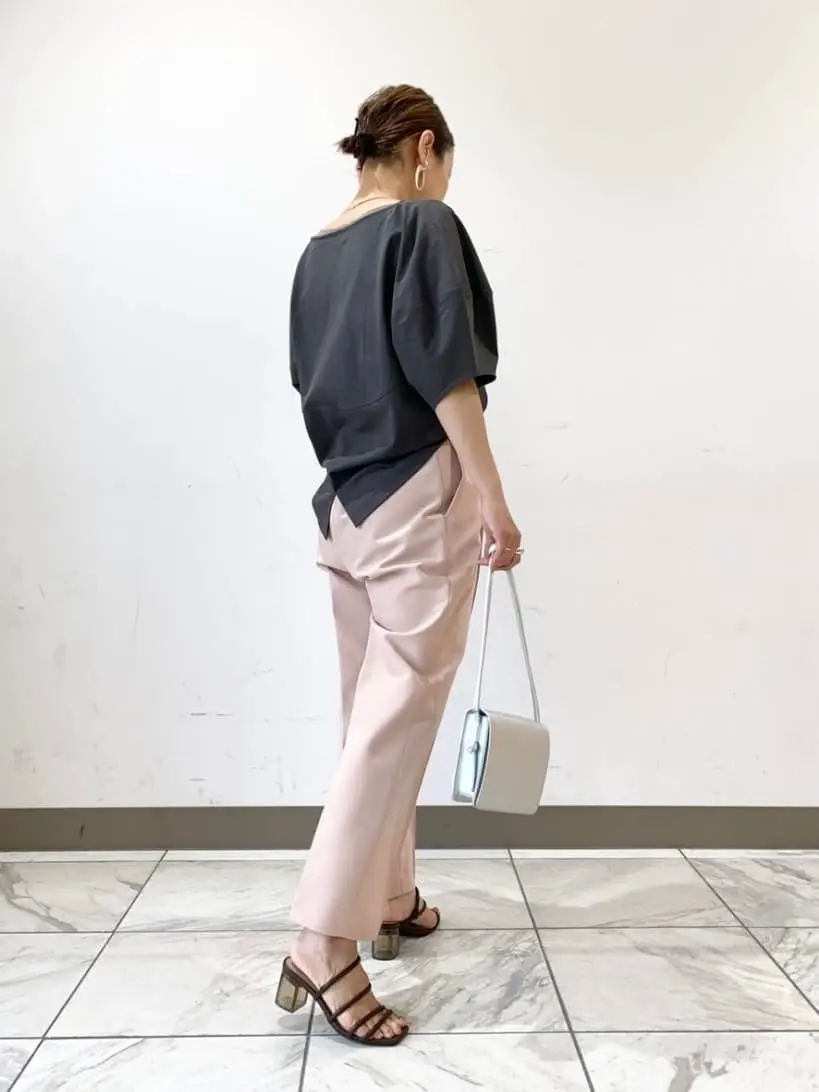 組曲 豊島 コーディネート画像