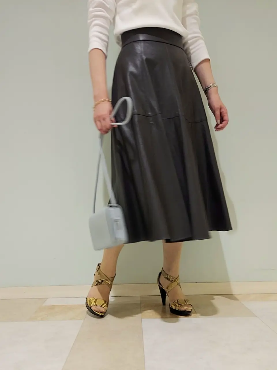 組曲 丸田 コーディネート画像