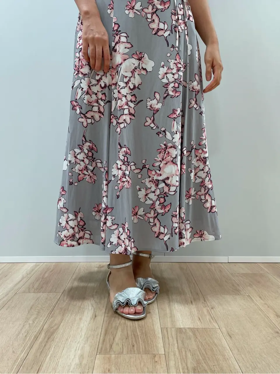 組曲 宮本 コーディネート画像