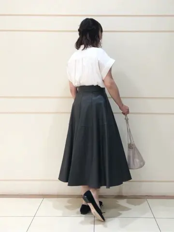 組曲 SAKAI コーディネート画像