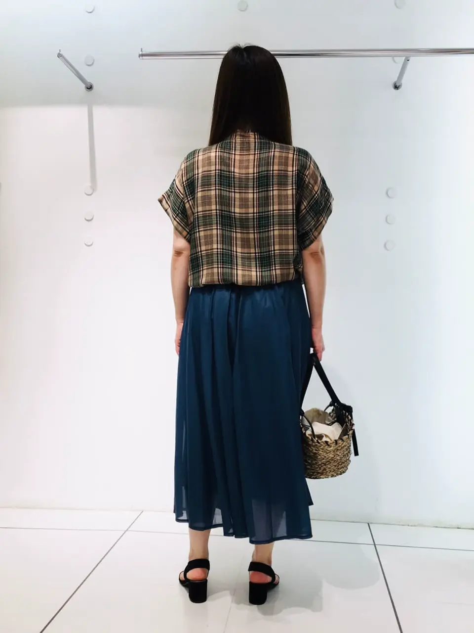 組曲 スタッフ コーディネート画像