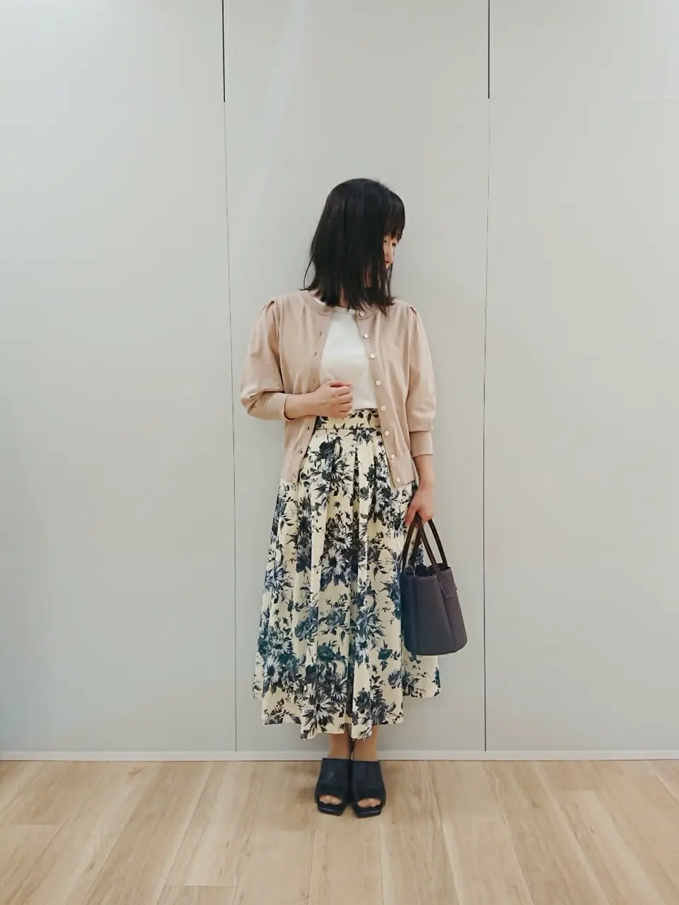  三ツ口 コーディネート画像