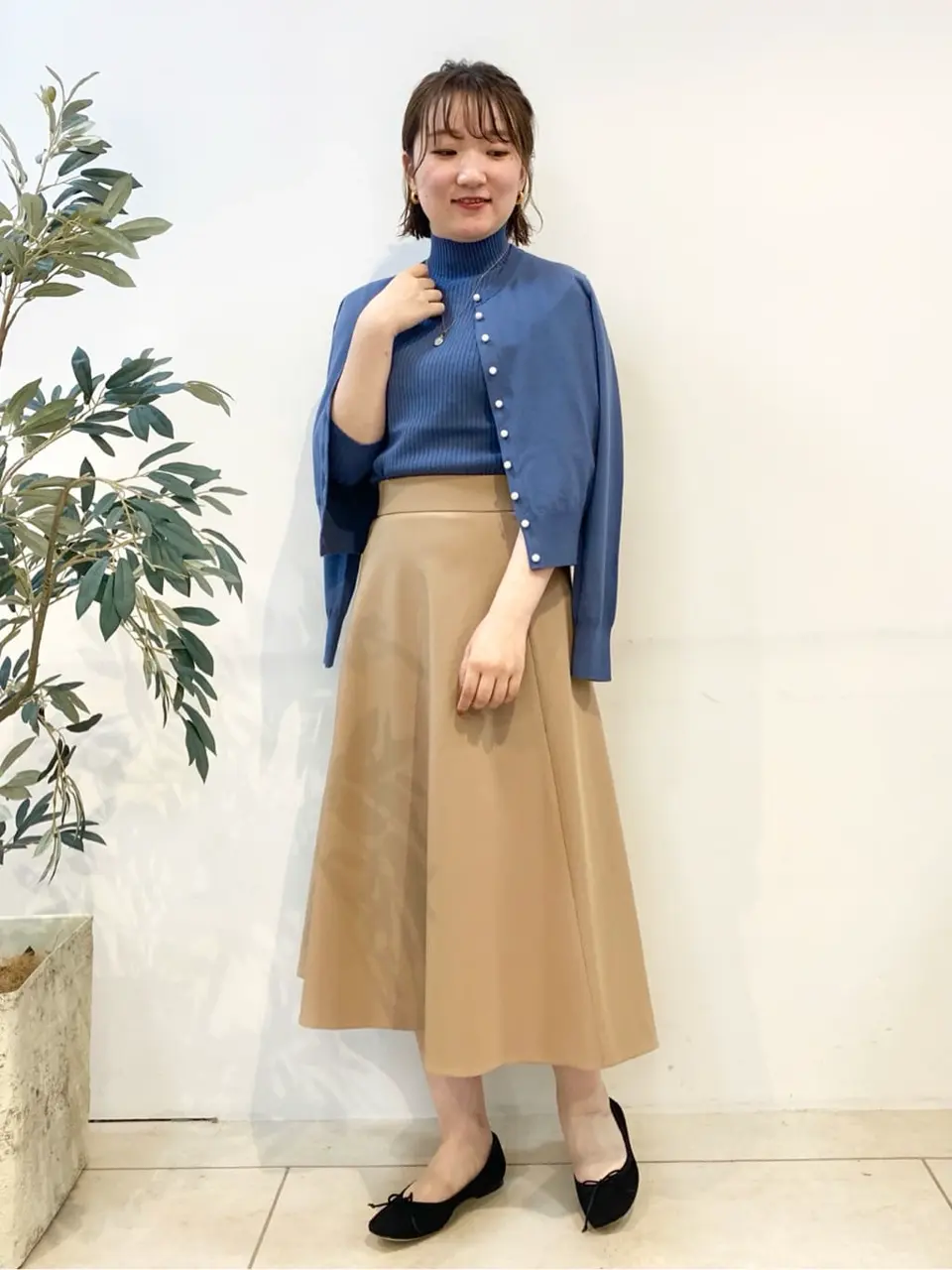 組曲 石井 コーディネート画像