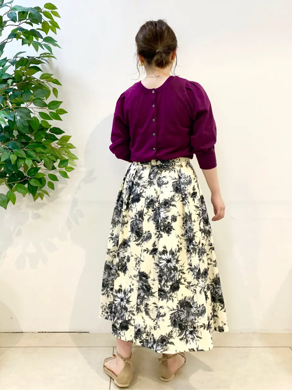 組曲 石井 コーディネート画像