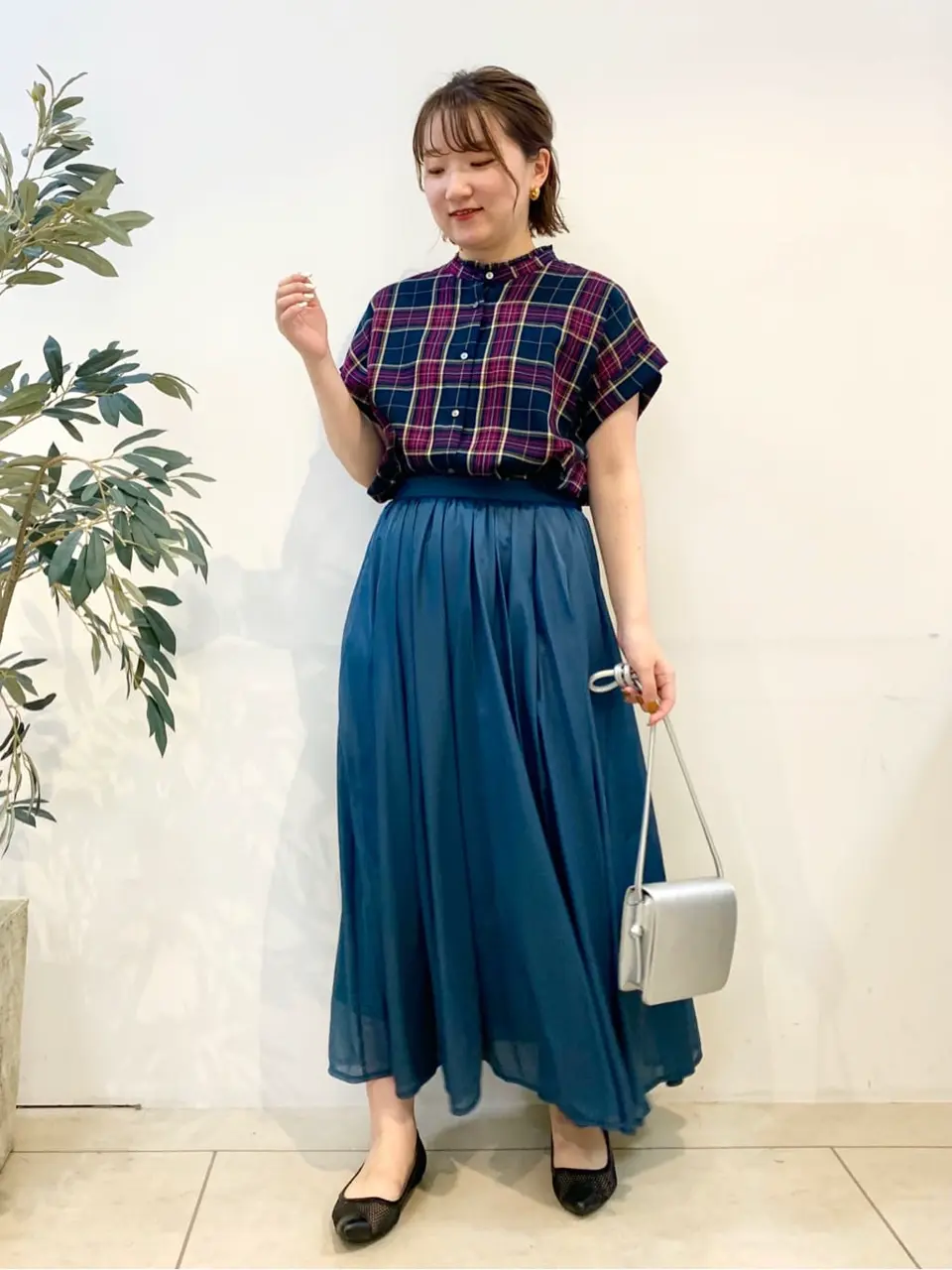 組曲 石井 コーディネート画像