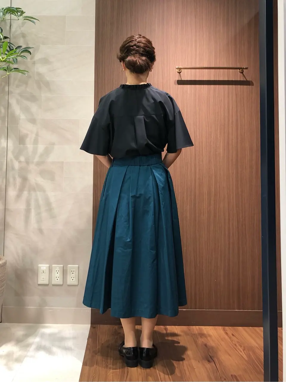 組曲 スタッフ コーディネート画像