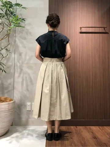 組曲 スタッフ コーディネート画像