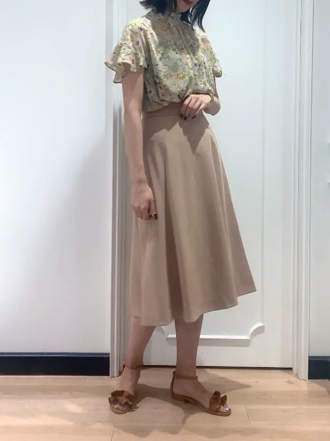 組曲 スタッフ コーディネート画像