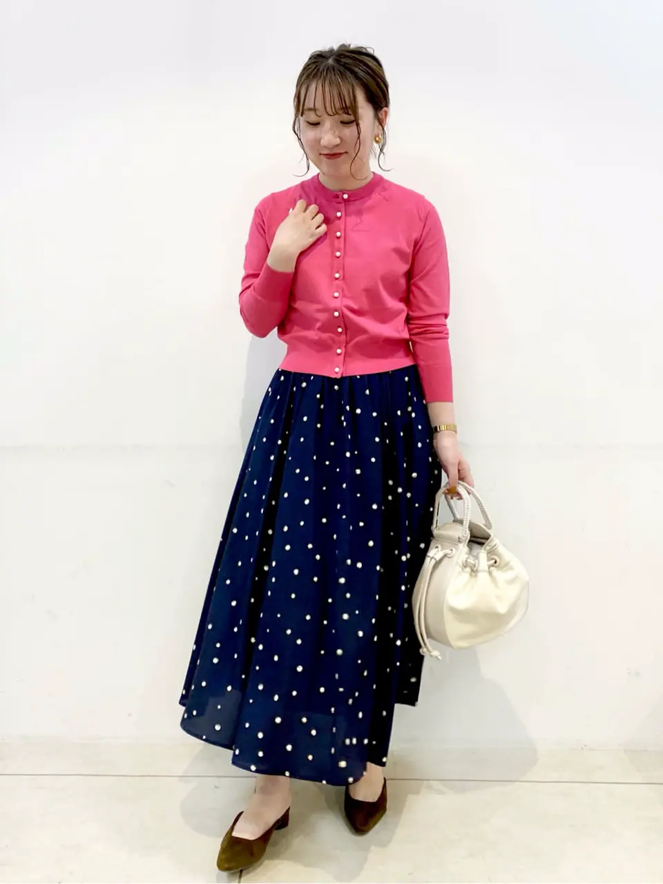 組曲 石井 コーディネート画像