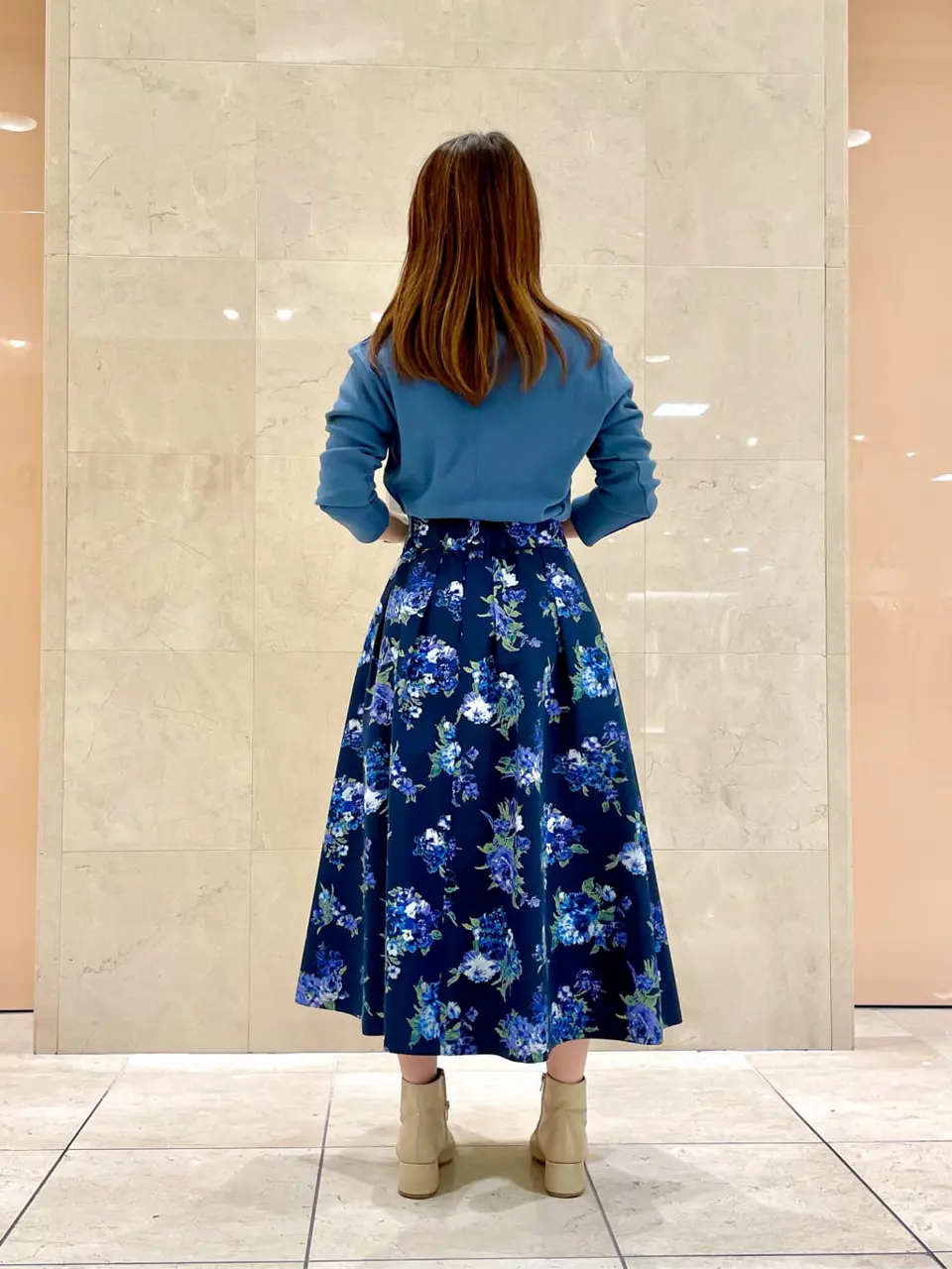 組曲 井上 コーディネート画像