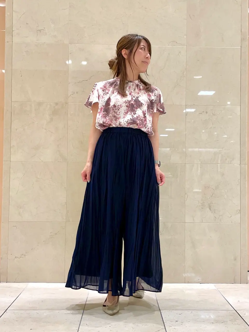 組曲 井上 コーディネート画像