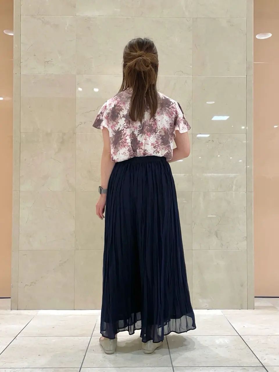 組曲 井上 コーディネート画像