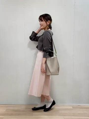 組曲 宮本 コーディネート画像