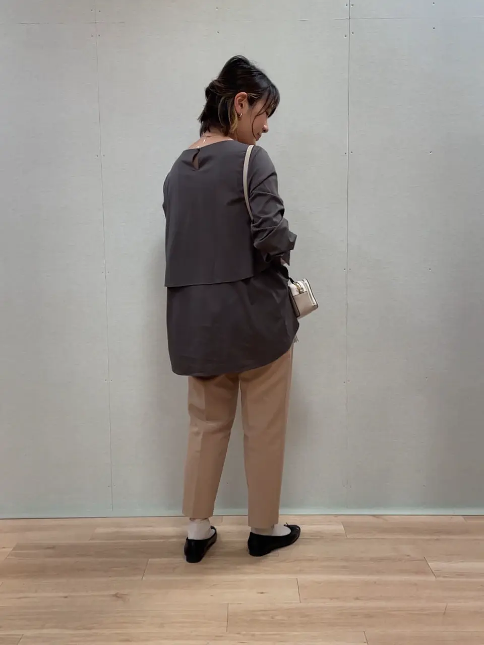 組曲 宮本 コーディネート画像