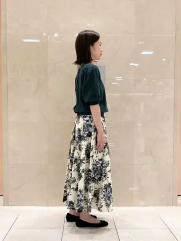 組曲 井上 コーディネート画像