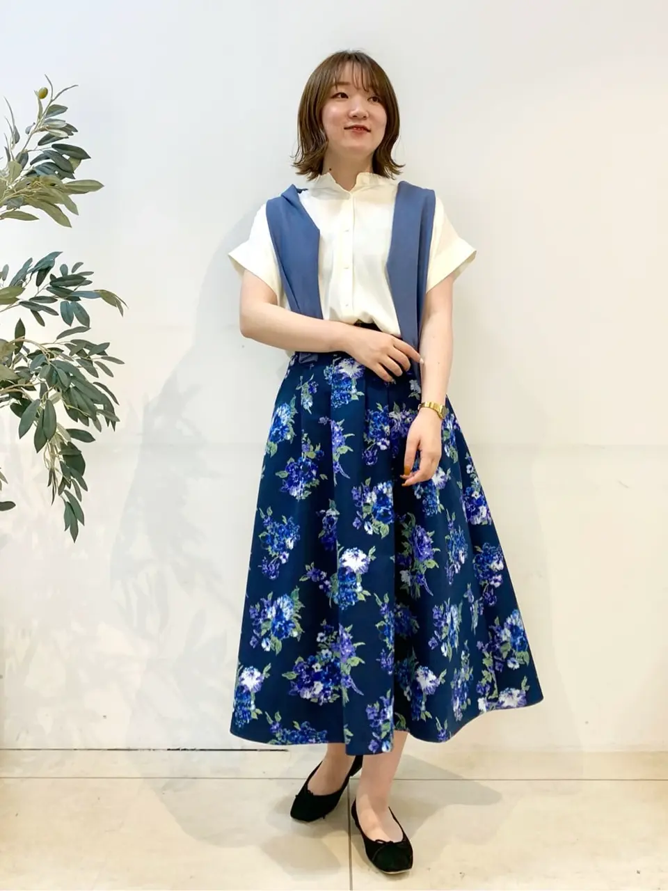 組曲 石井 コーディネート画像