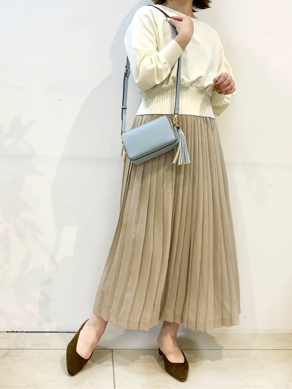 組曲 石井 コーディネート画像