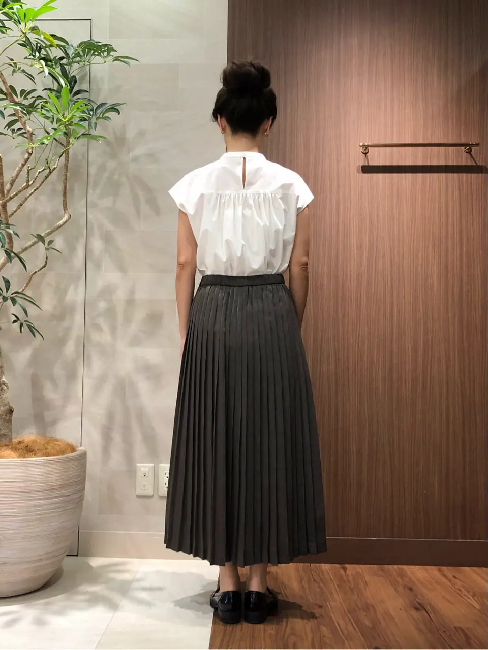 組曲 スタッフ コーディネート画像