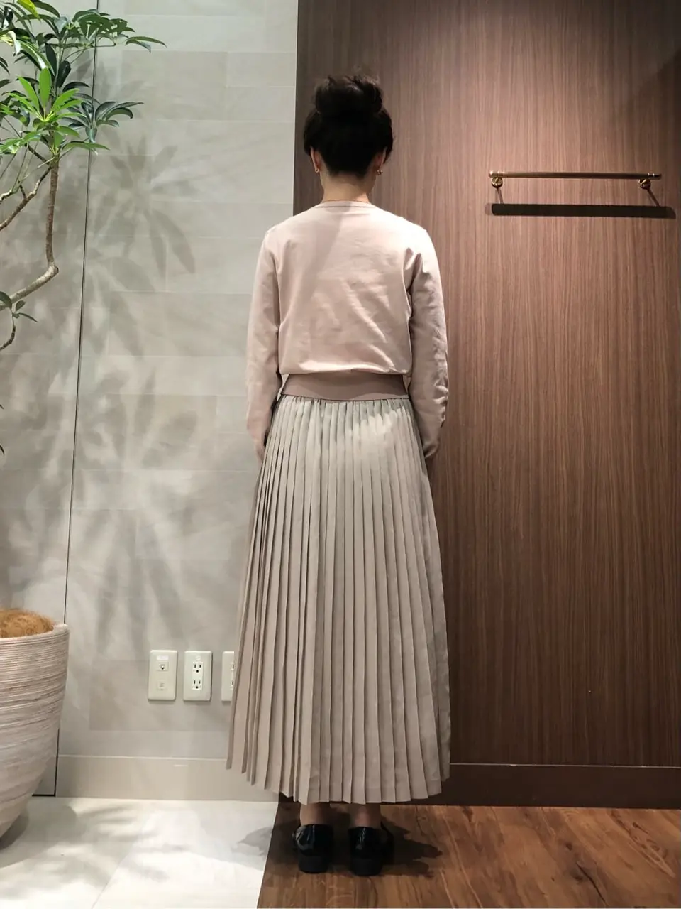 組曲 スタッフ コーディネート画像