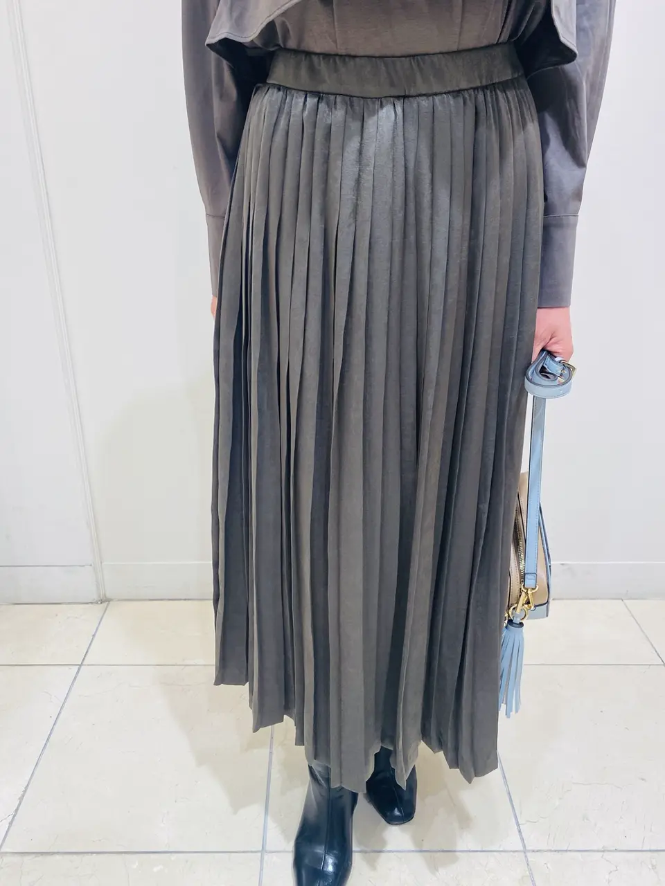 組曲 冨樫 コーディネート画像