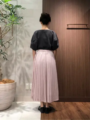 組曲 スタッフ コーディネート画像