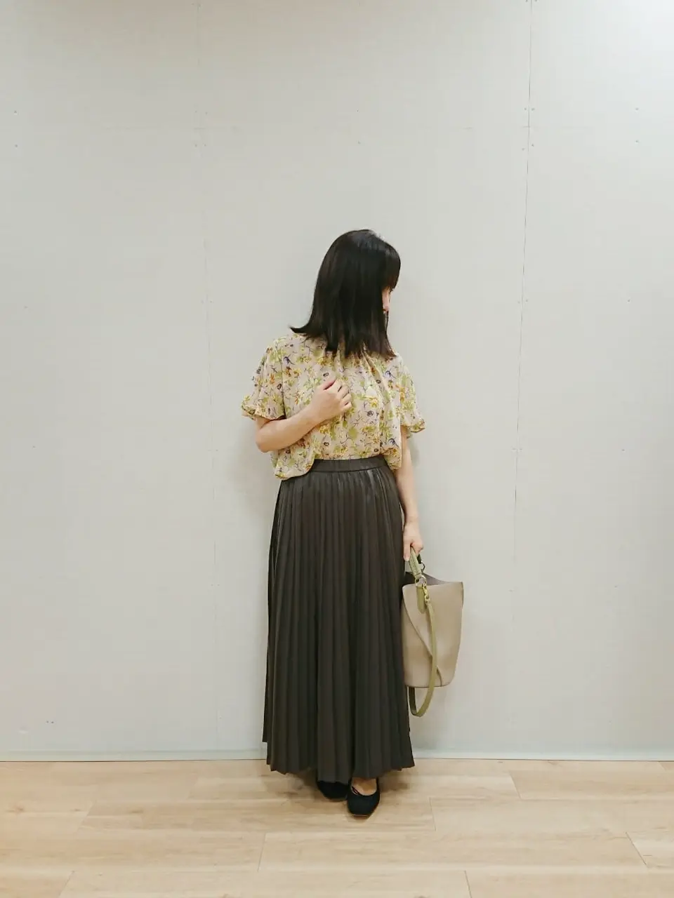  三ツ口 コーディネート画像