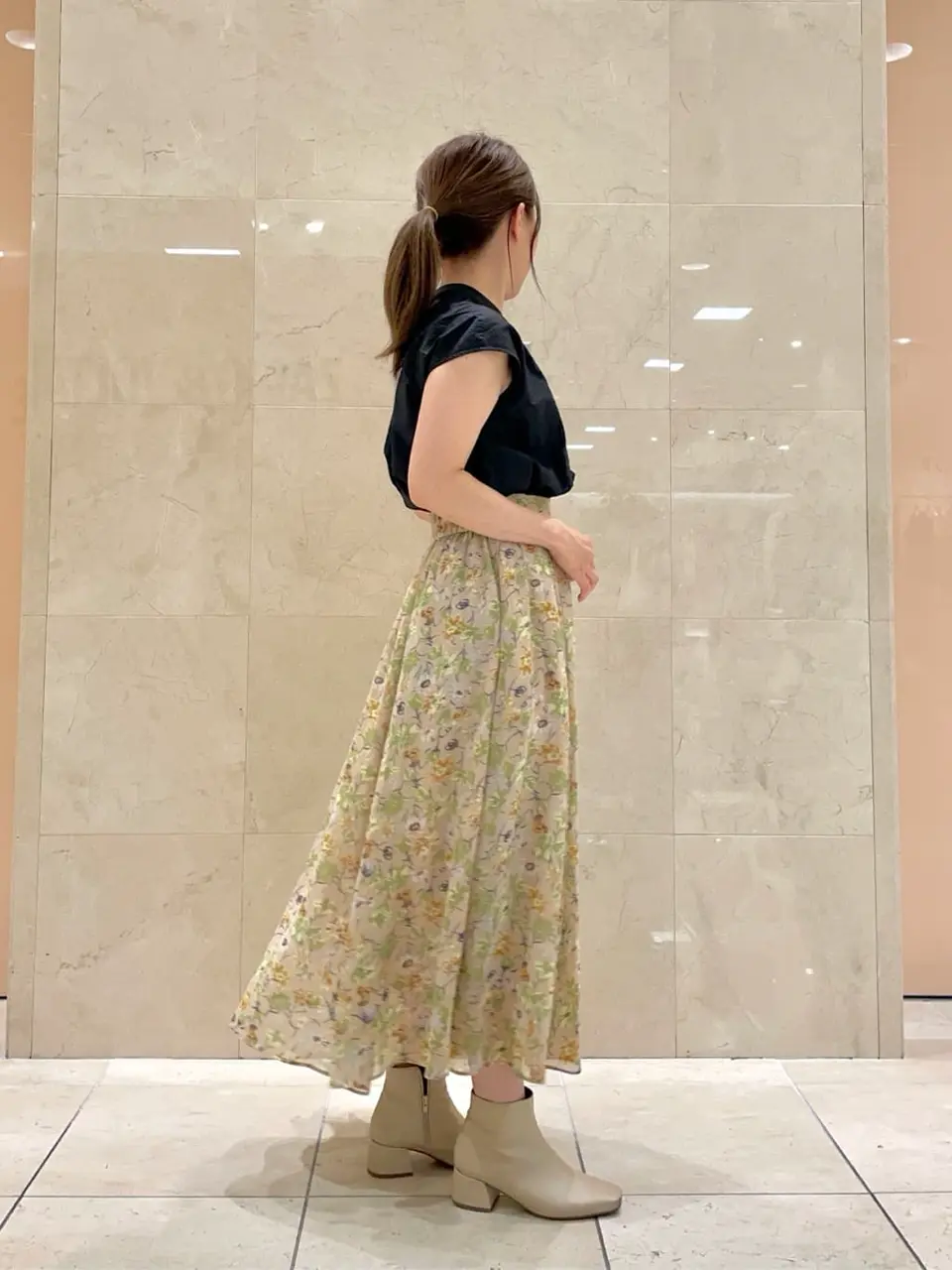 組曲 井上 コーディネート画像