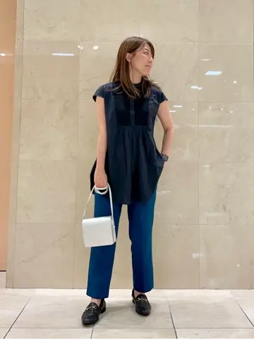 組曲 井上 コーディネート画像