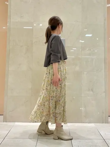 組曲 井上 コーディネート画像