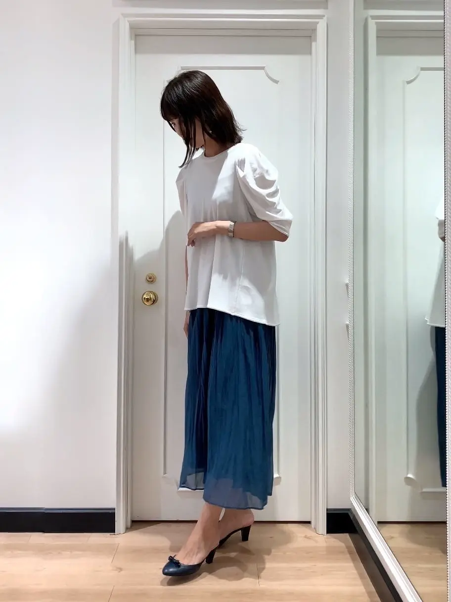 組曲 スタッフ コーディネート画像