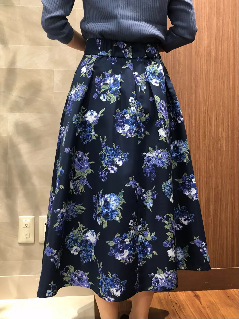 組曲 スタッフ コーディネート画像