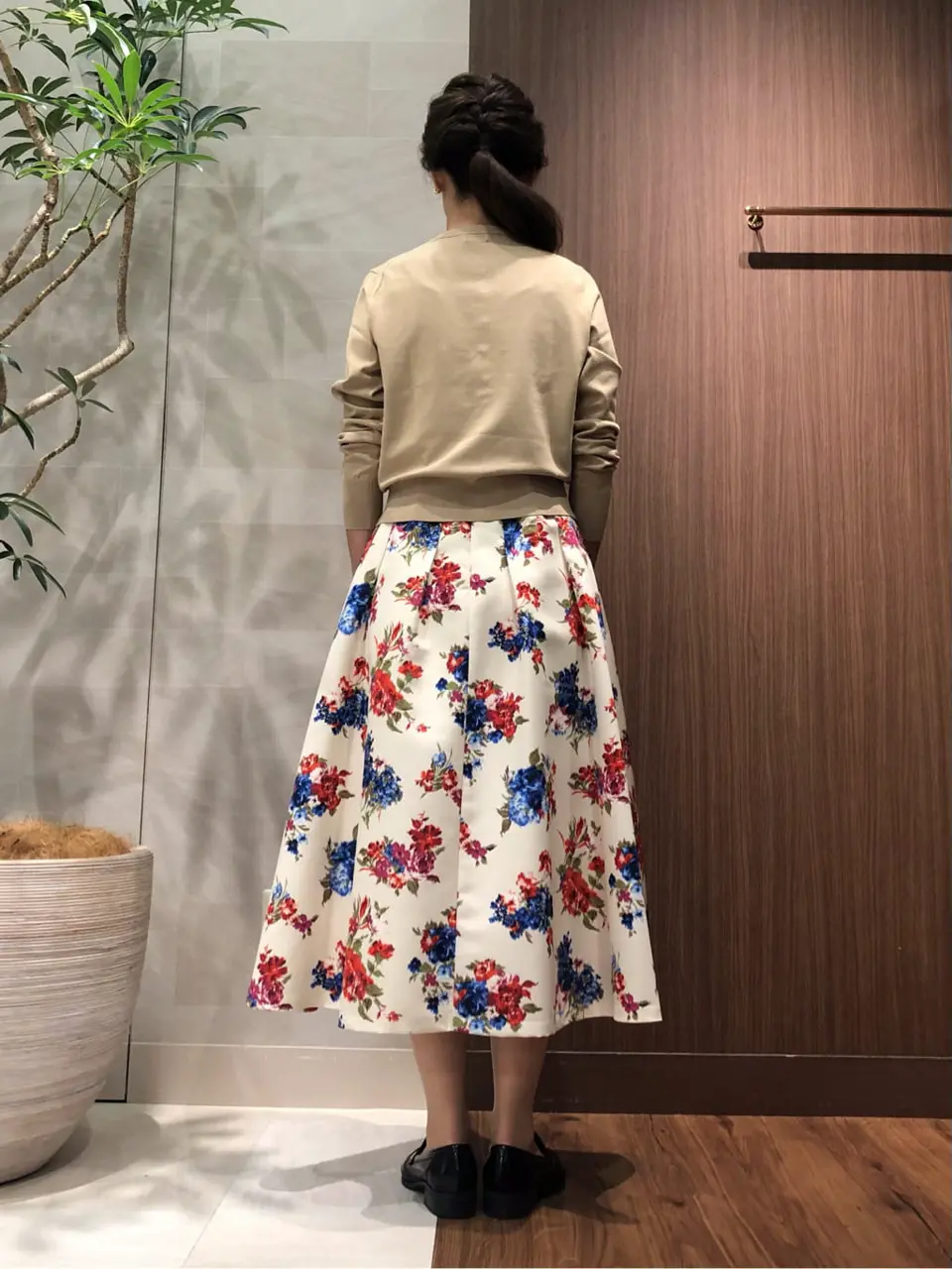 組曲 スタッフ コーディネート画像