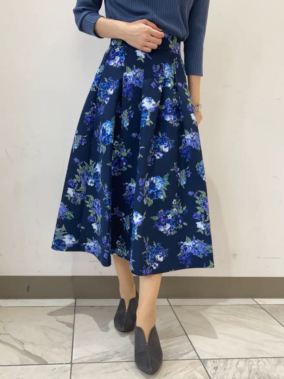 組曲 スタッフ コーディネート画像