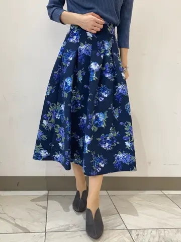 組曲 スタッフ コーディネート画像