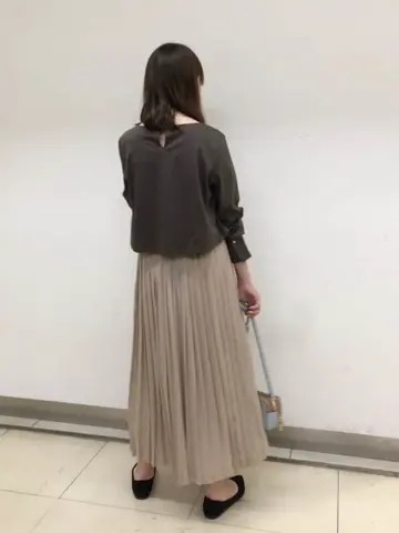 組曲 スタッフ コーディネート画像