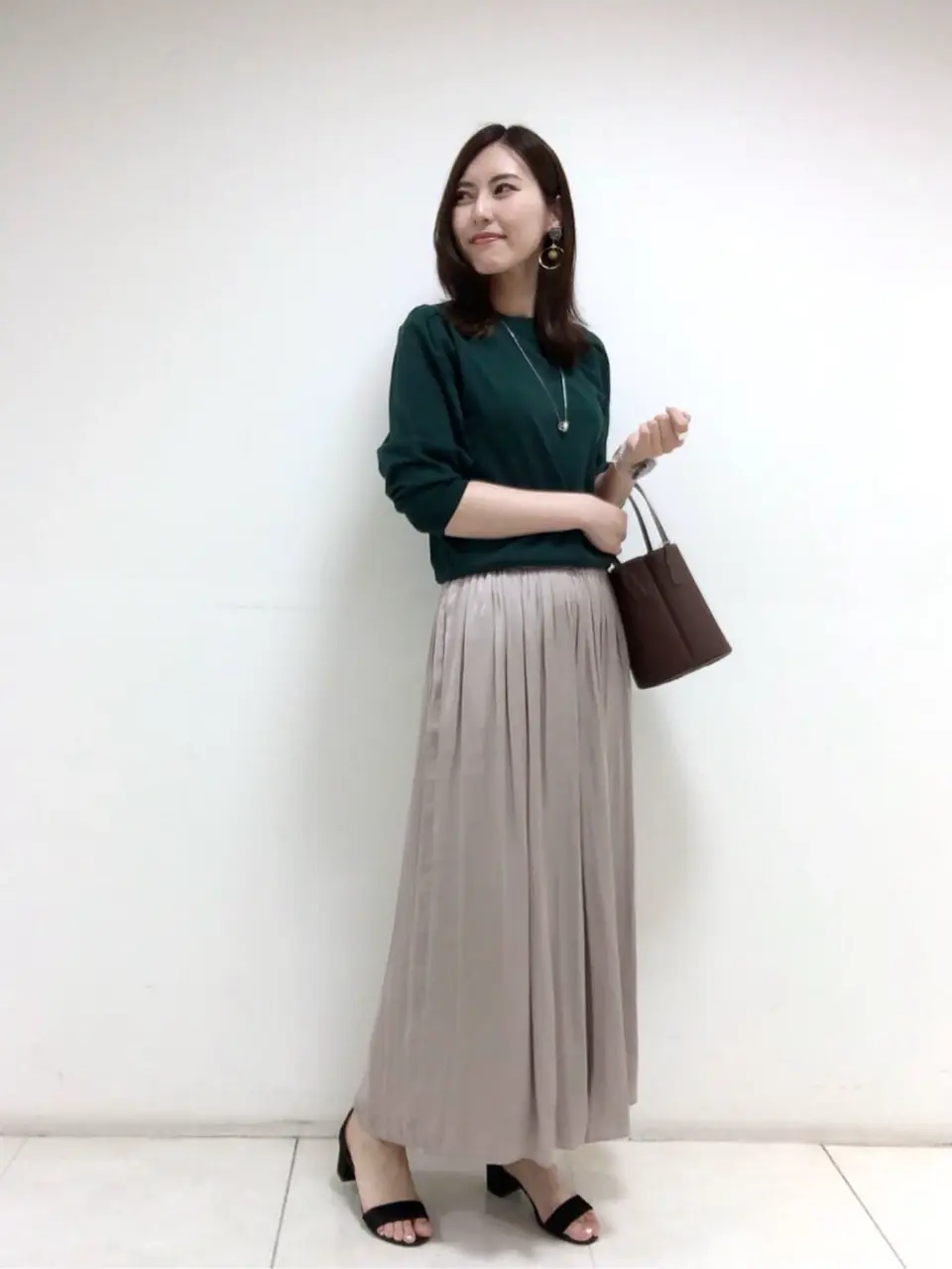 組曲 岩田 コーディネート画像